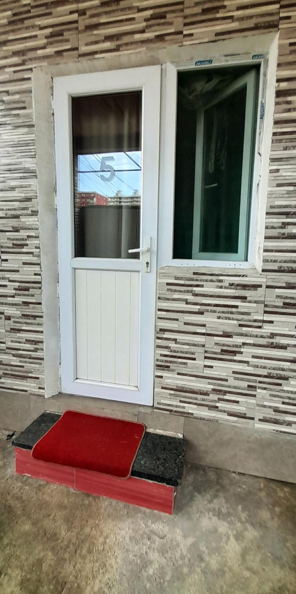 Guesthouse Qeti Batumi Esterno foto